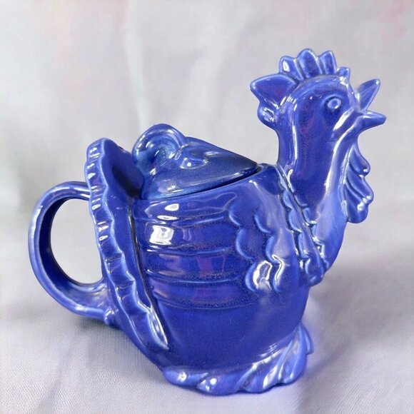 RED WING Pottery Cobalt Blue Hen Chicken Teapot Carafe USA Made Ceramic Vintage - Picture 1 of 16